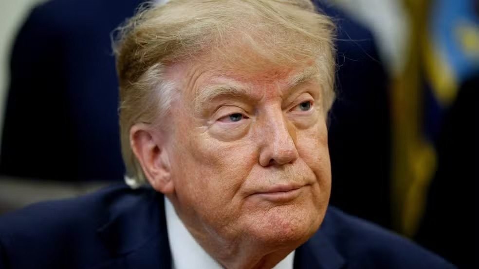 Pesquisa Reuters/Ipsos aponta aprovação de Trump em 32%, menor índice de sua carreira política
