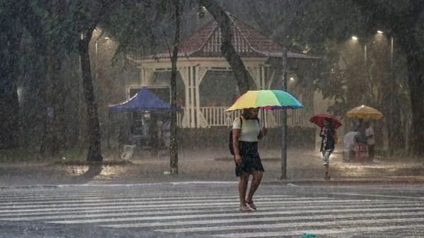 Frente fria aumenta instabilidade e pode provocar temporais no Espírito Santo